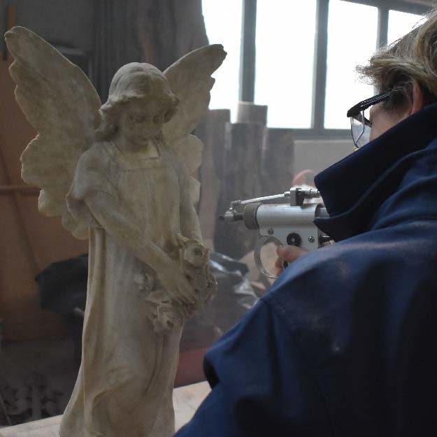 corso operatore restauro belluno pulitura scultura pietra